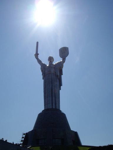 Книгаго: Живые статуи Майдана. Иллюстрация № 3
